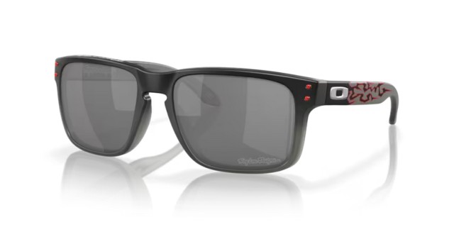 Oakley Holbrook …